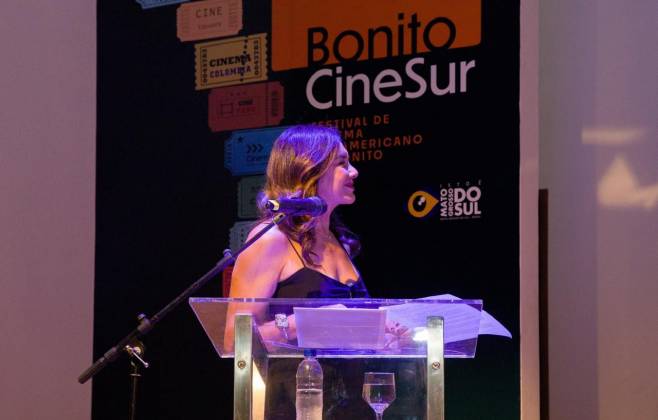 Festival de Cinema de Bonito encerra com entrega de prêmios e presença de Dira Paes; veja vencedores